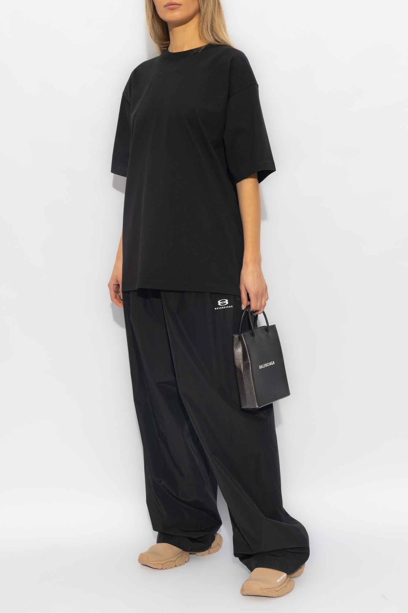 ★送料関税込★Balenciaga 'Uniform' oversize t-shirt Balenciaga Large Fit T-Shirt in Black - ShopStyle